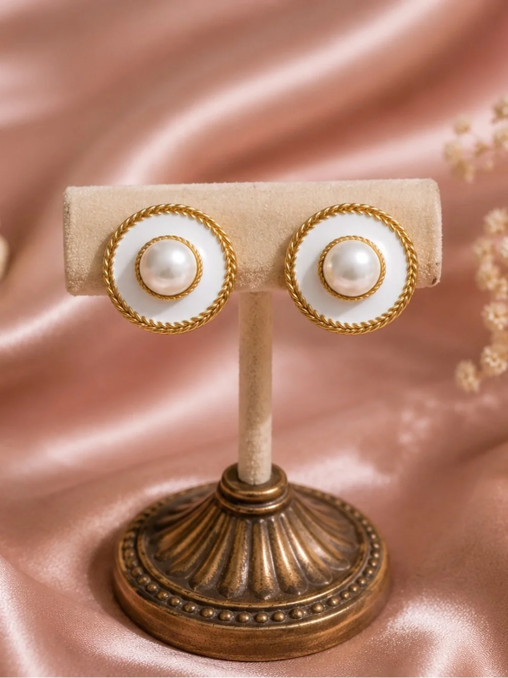 Luxury Gold Medallion Necklace Earrings Set